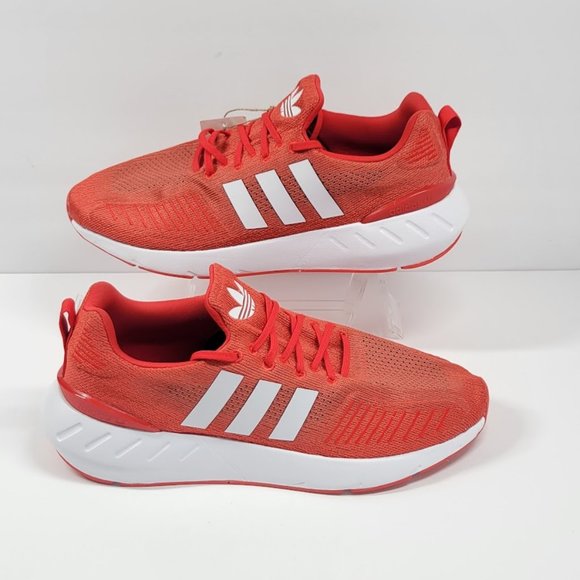 NWT-ADIDAS swift run 22 athletic shoes Sz 12 - Picture 3 of 9